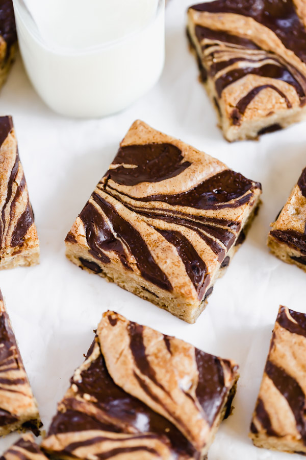 gluten-free-chocolate-tahini-blondies