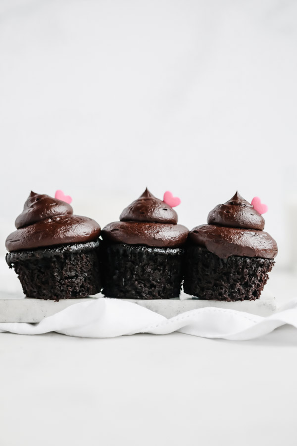 valentines-day-chocolate-lovers-cupcakes