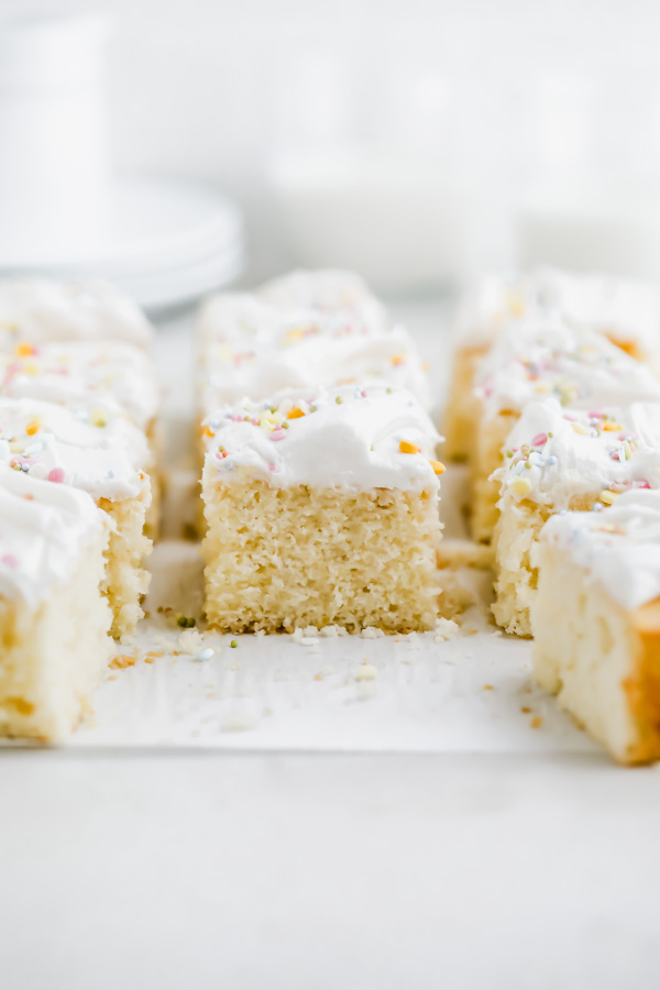 easy-lemon-sheet-cake-vanilla-frosting