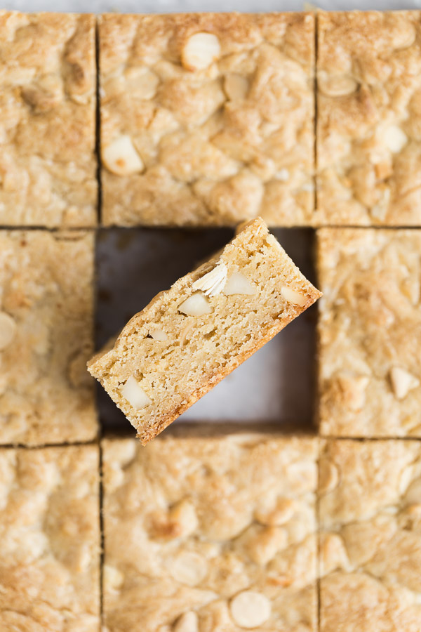 white-chocolate-macadamia-nut-blondies