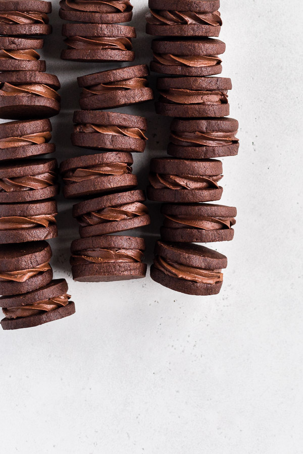 chocolate-hazelnut-sandwich-cookies