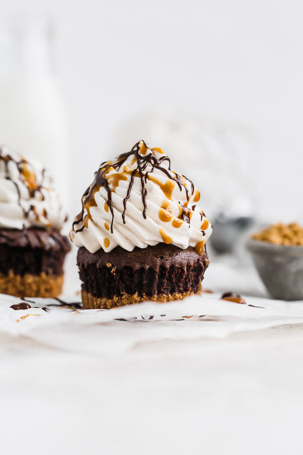 ultimate-s'mores-brownie-cupcakes