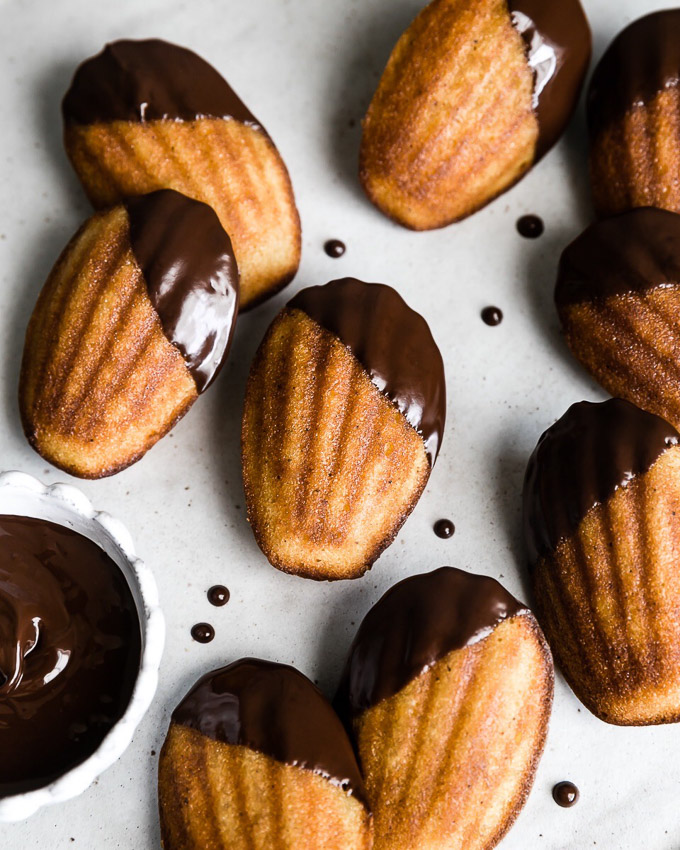 chocolate-dipped-brown-butter-pumpkin-madeleines