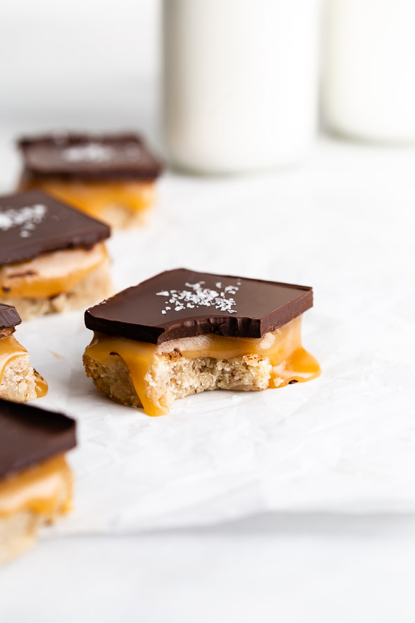 bourbon-pecan-millionaires-shortbread