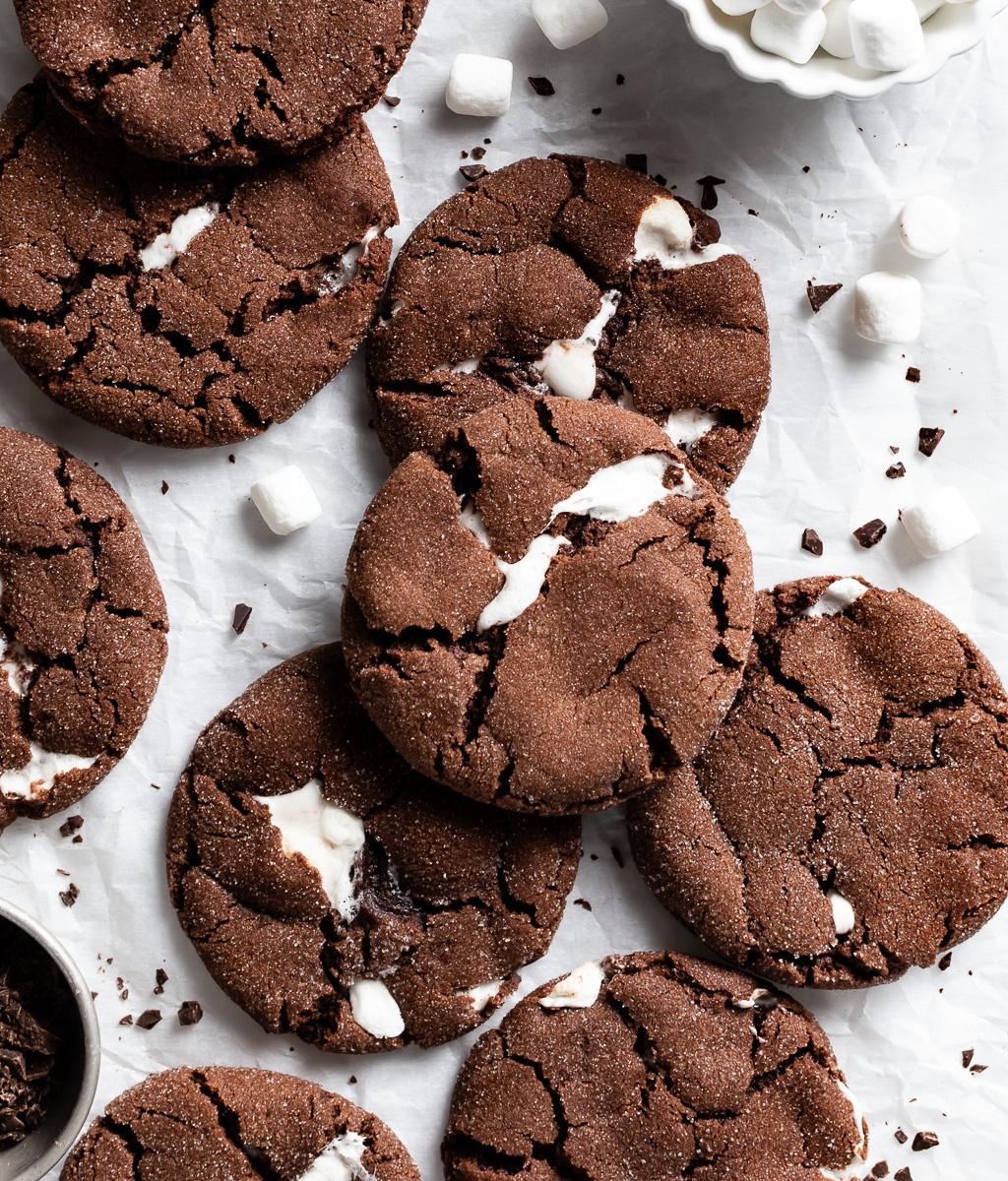 https://www.brownedbutterblondie.com/wp-content/uploads/2022/02/HotChocolateCookies.jpg